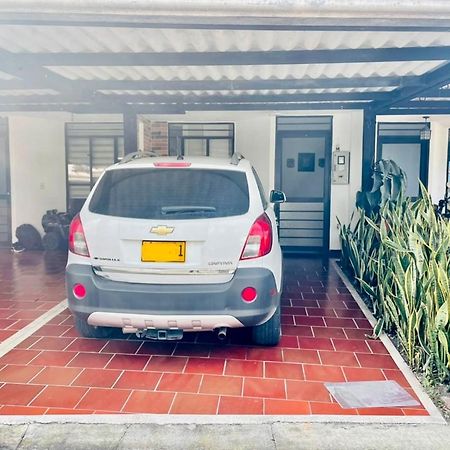Hostal Roma Villavicencio Dış mekan fotoğraf